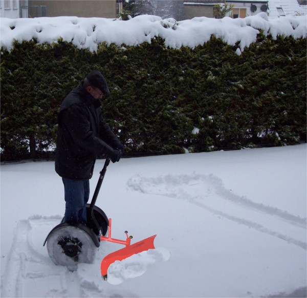 Segway schneeschieber.JPG